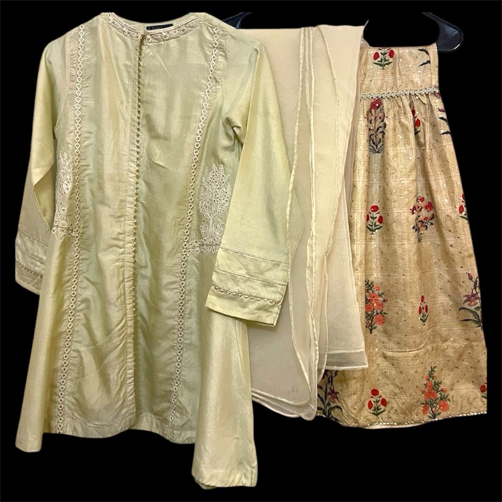 Girls Gharara Size 12/14 Bust 34 Us
